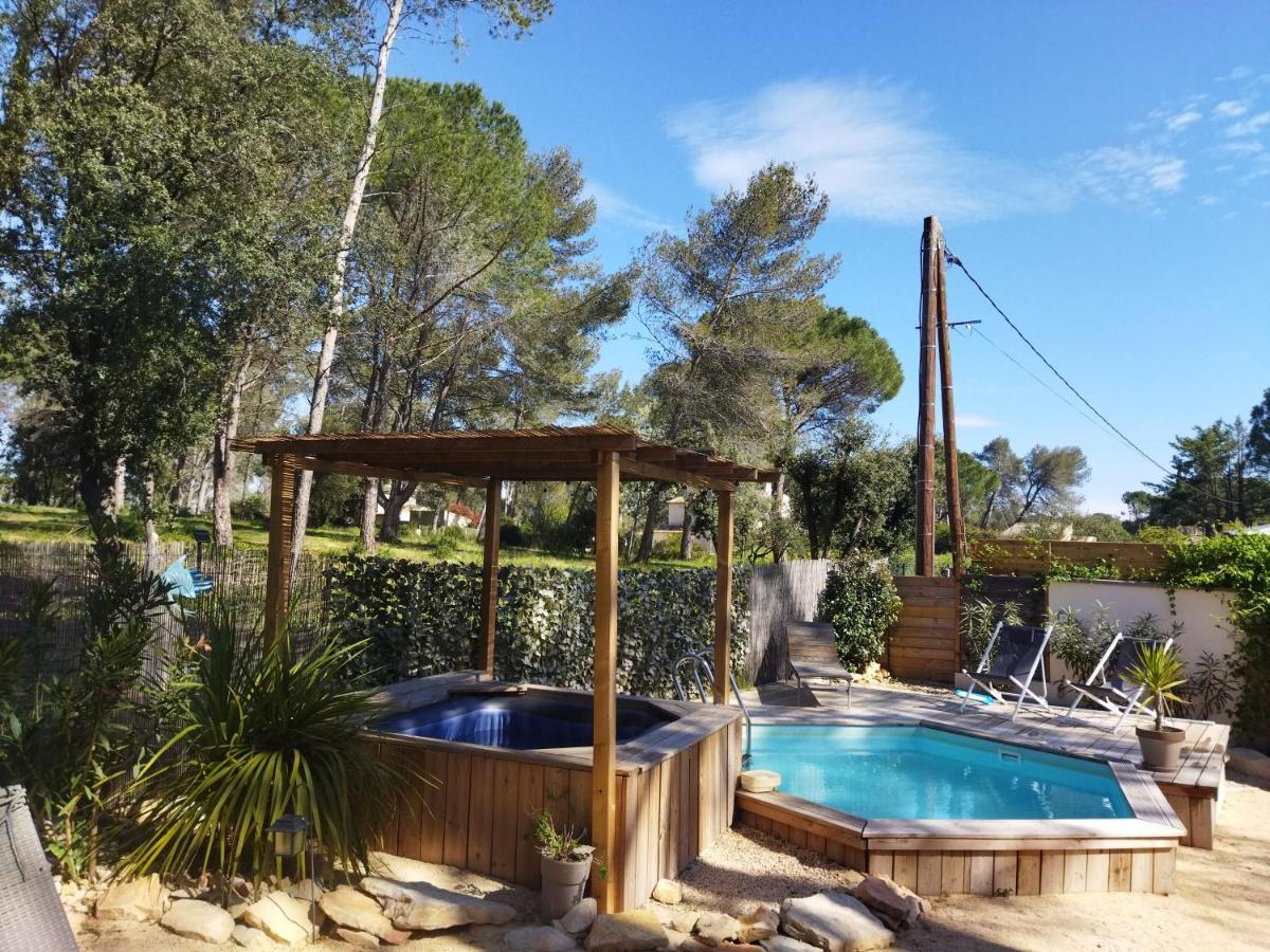 Maison 5 Personnes En Garrigue - Piscine-Spa Prive Langlade Exterior photo